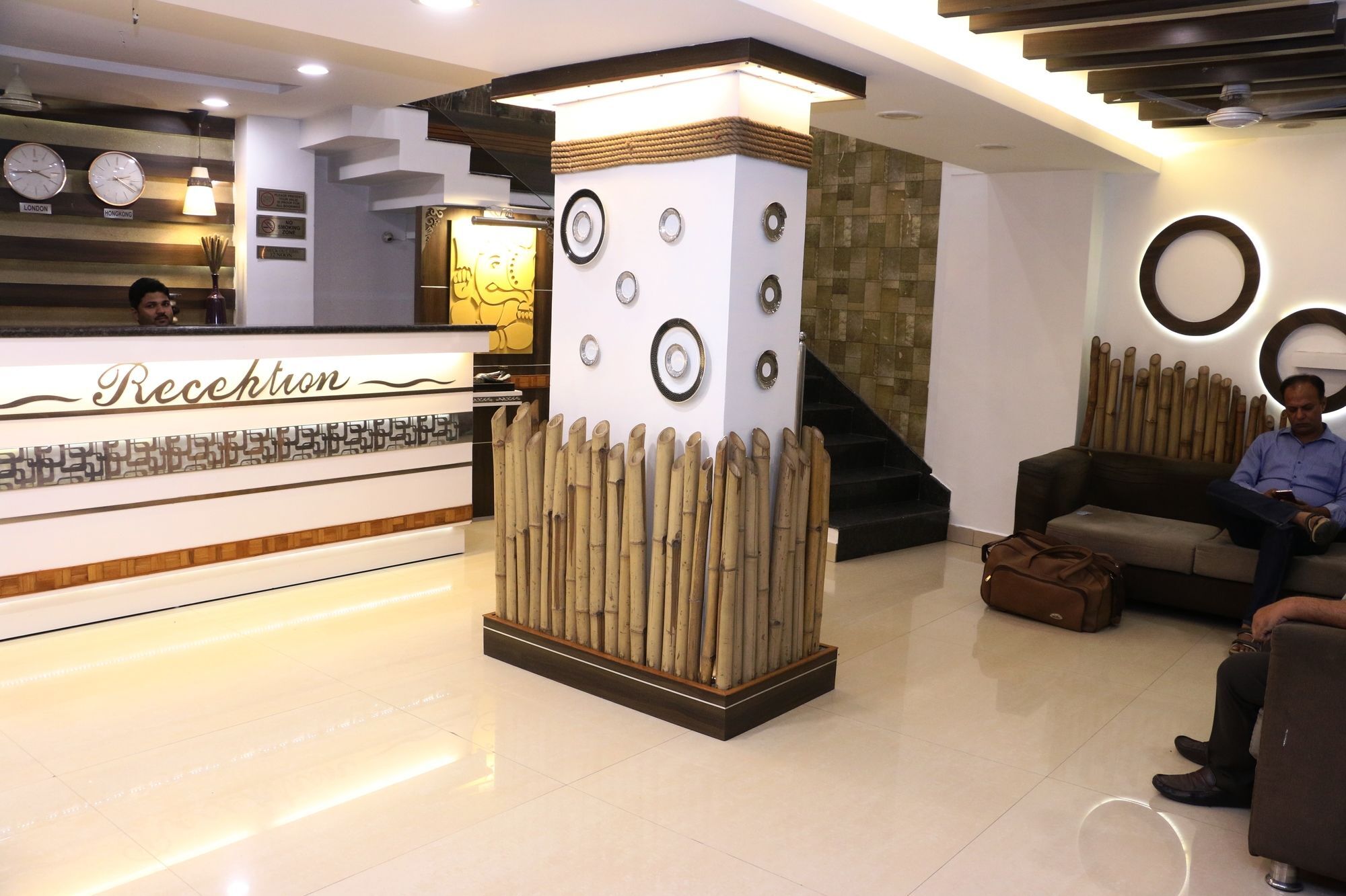 Hotel Shalimar Deluxe Bhopal Zewnętrze zdjęcie